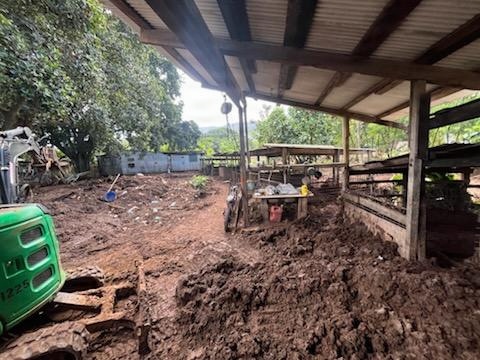 NAVFAC Hawaii military personnel support North Shore flood recovery efforts