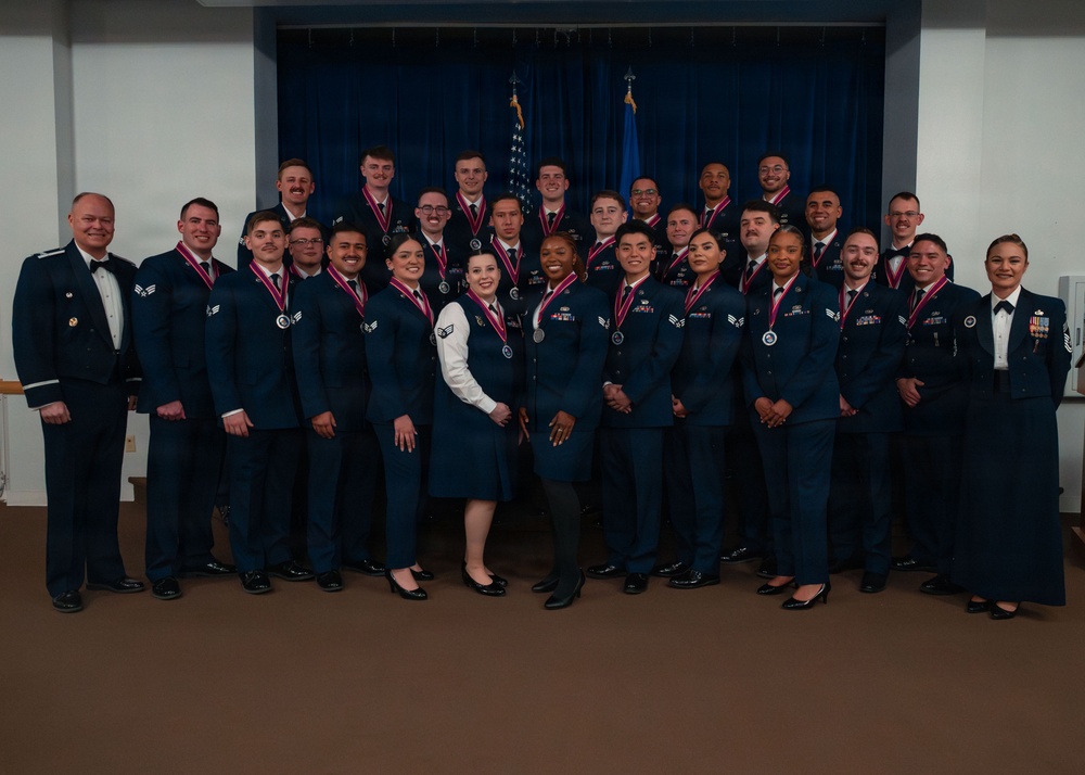 ALS Class 26-C Graduates