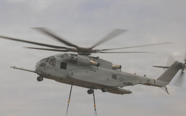 WTI 2-26: CH-53 Heavy Lift Air Refueling