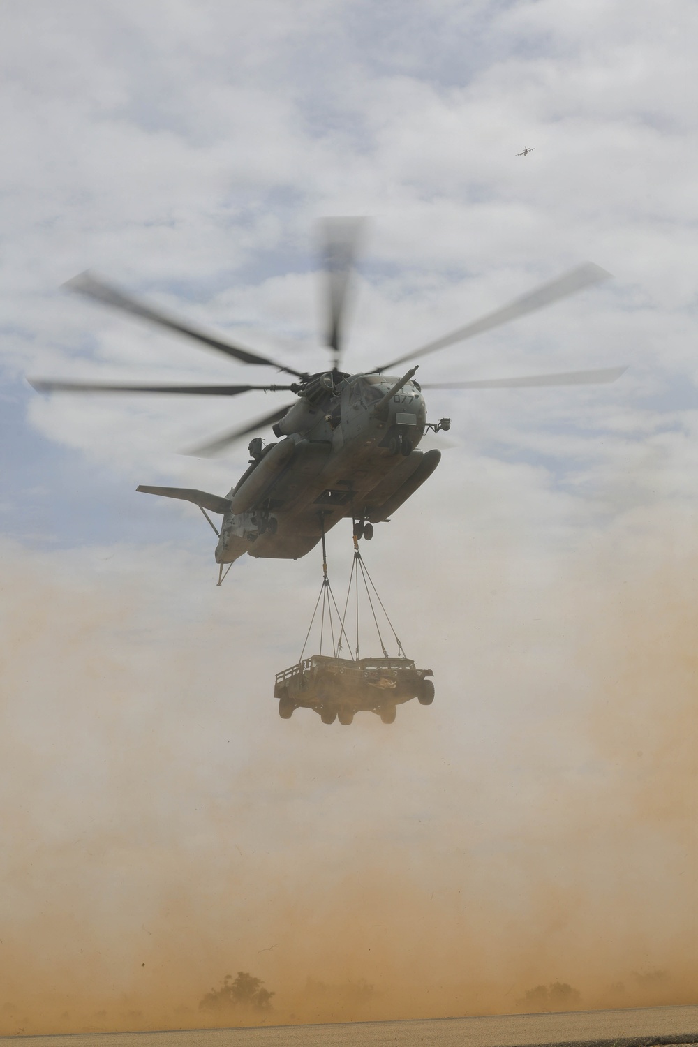 WTI 2-26: CH-53 Heavy Lift Air Refueling