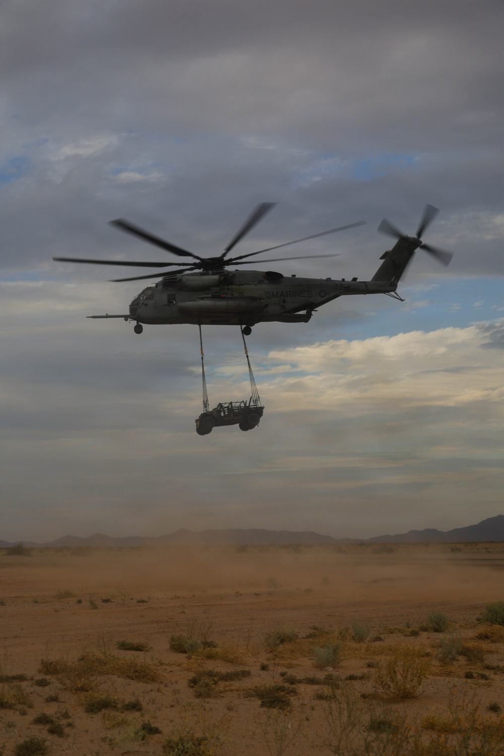 WTI 2-26: CH-53 Heavy Lift Air Refueling
