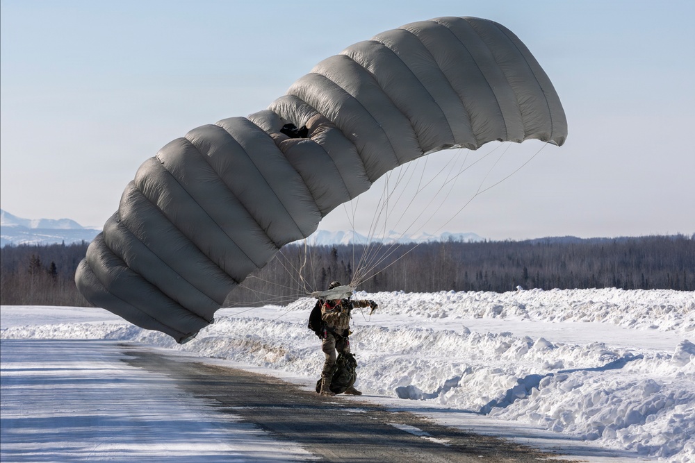 AKANG 176th Wing Rescue Triad conducts a full mission profile training exercise