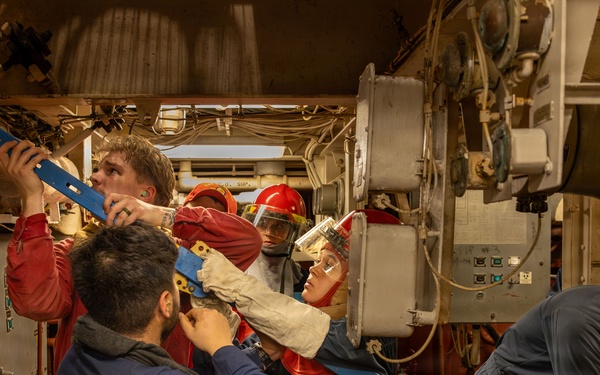 Integrated Training Team Drill aboard the USS Gonzalez (DDG 66)