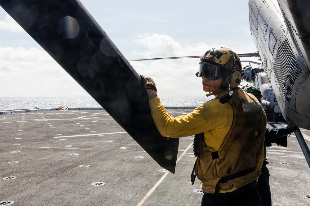 11th MEU Marines, Sailors conduct flight deck operations aboard USS Portland