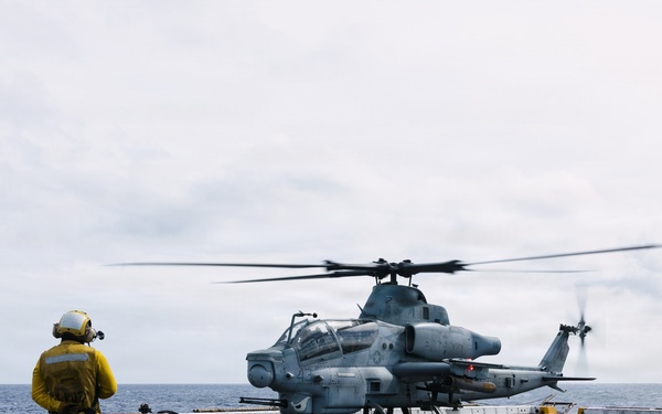 11th MEU Marines, Sailors conduct flight deck operations aboard USS Portland