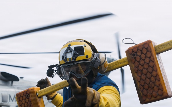 11th MEU Marines, Sailors conduct flight deck operations aboard USS Portland
