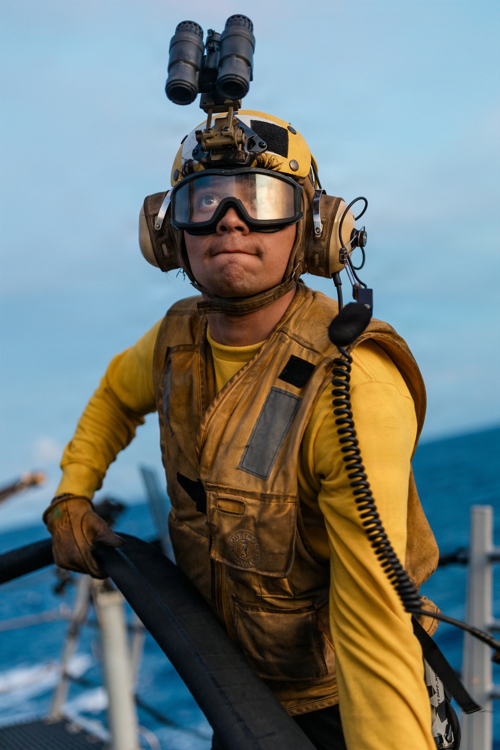 11th MEU Marines, Sailors conduct flight deck operations aboard USS Portland