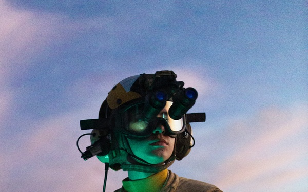 11th MEU Marines, Sailors conduct flight deck operations aboard USS Portland