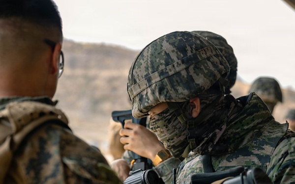 U.S. Marines Conduct Bilateral Live Fire During KMEP 26.1