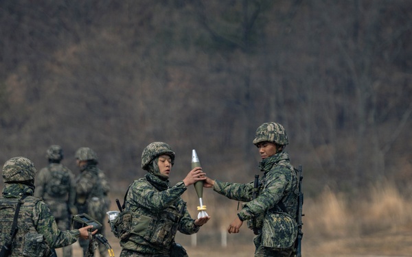 U.S. Marines and ROK Marines Fire Mortars During KMEP 26.1