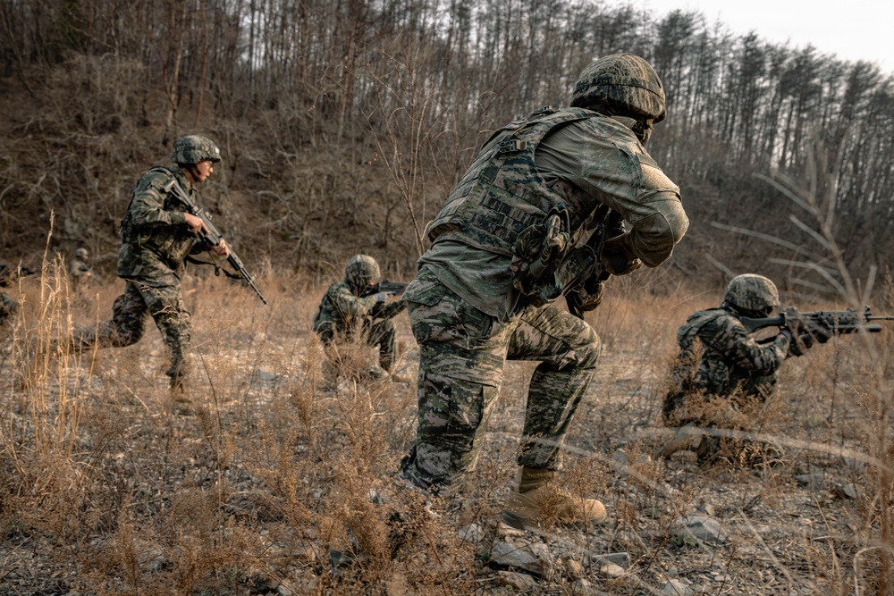 U.S. Marines Rehearse Dry Fire Squad Attacks During KMEP 26.1