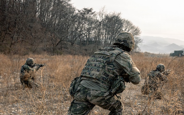 U.S. Marines Rehearse Dry Fire Squad Attacks During KMEP 26.1