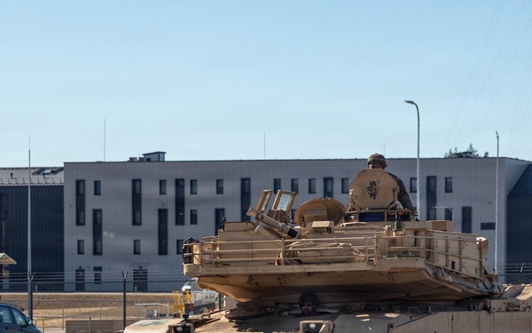 1-12 Cav trade knowledge with NATO partner on M1A2 Abrams