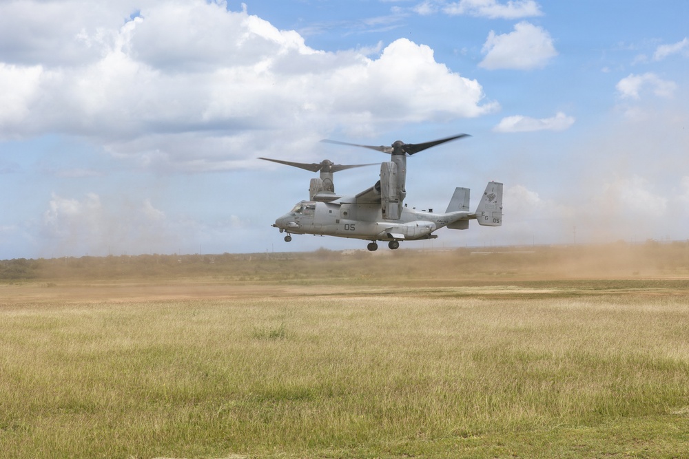 22nd MEU (SOC) and PHIBRON 8 Leadership Visit Camp Santiago