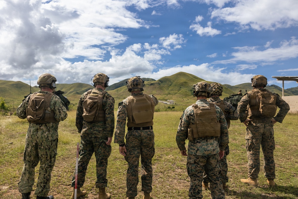 22nd MEU (SOC) and PHIBRON 8 Leadership Visit Camp Santiago