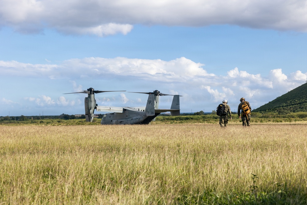 22nd MEU (SOC) and PHIBRON 8 Leadership Visit Camp Santiago
