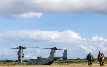 22nd MEU (SOC) and PHIBRON 8 Leadership Visit Camp Santiago