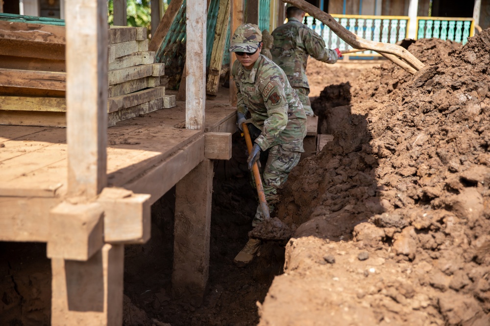 Hawaii National Guard assists Waialua community with flood debris removal