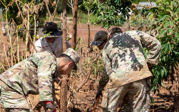 Hawaii National Guard assists Waialua community with flood debris removal