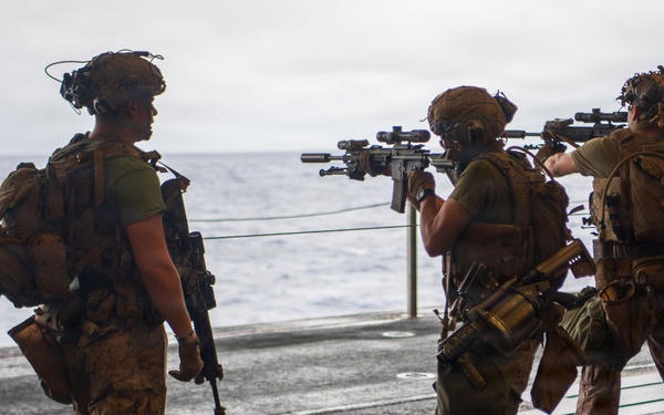 Boxer Conducts Maintenance and Marine Drills