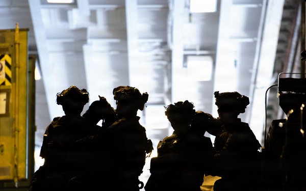 Boxer, 11th MEU Marines Conduct Maintenanceand Drills