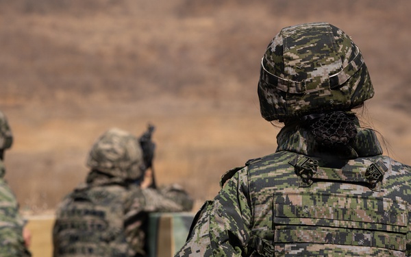 U.S. Marines with 12th LCT Execute Bilateral Live-Fire Range: Day 4