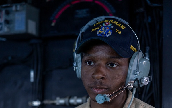 USS Mahan (DDG 72) Routine Operations