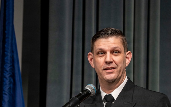 USS Nebraska (SSBN 739) Gold Crew Changes Command