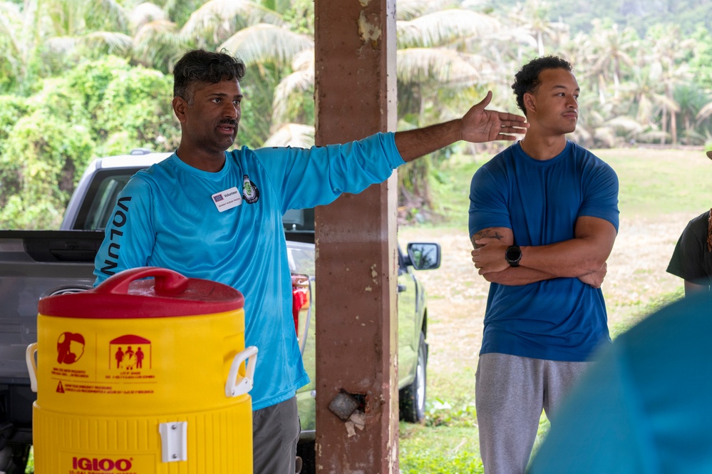 Team Andersen helps restore critical habitat during beach cleanup