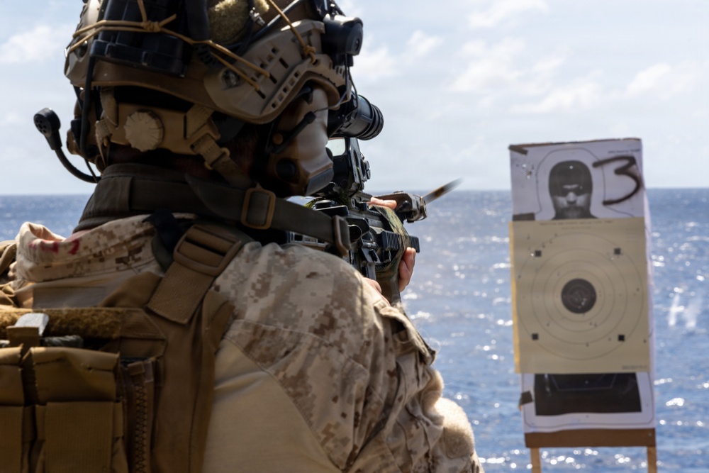 22nd MEU (SOC) | MSPF &amp; BLT 3/6 Conducts a Live-Fire Range Aboard USS Iwo Jima