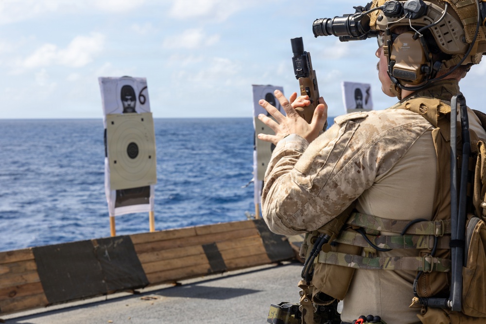22nd MEU (SOC) | MSPF &amp; BLT 3/6 Conducts a Live-Fire Range Aboard USS Iwo Jima