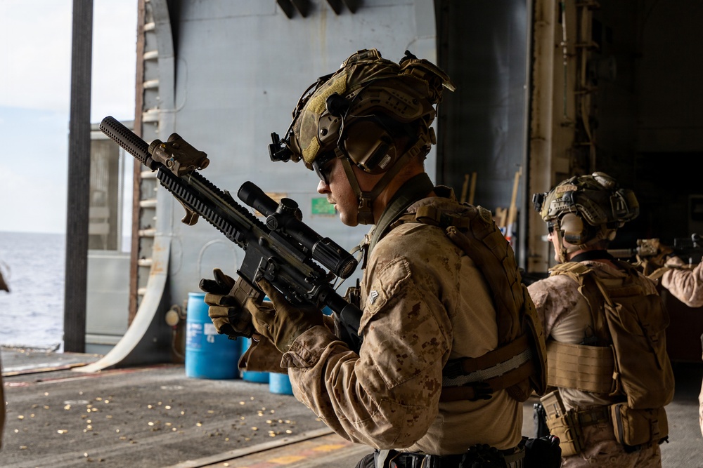 22nd MEU (SOC) | MSPF &amp; BLT 3/6 Conducts a Live-Fire Range Aboard USS Iwo Jima
