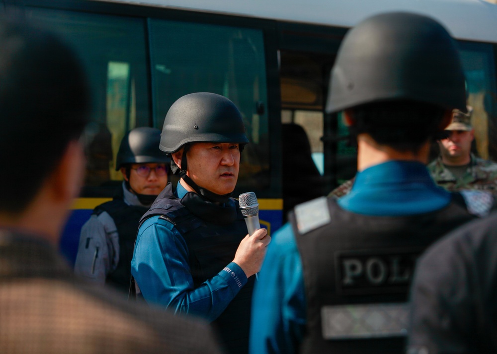 ROK SWAT, U.S Army Garrison Humphrey's personnel conduct joint explosive training