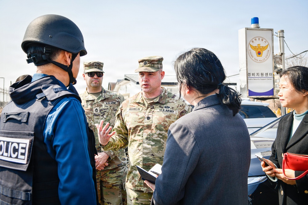 ROK SWAT, U.S Army Garrison Humphrey's personnel conduct joint explosive training
