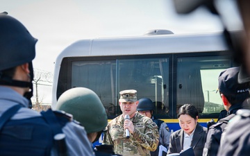 ROK SWAT, U.S Army Garrison Humphrey's personnel conduct joint explosive training