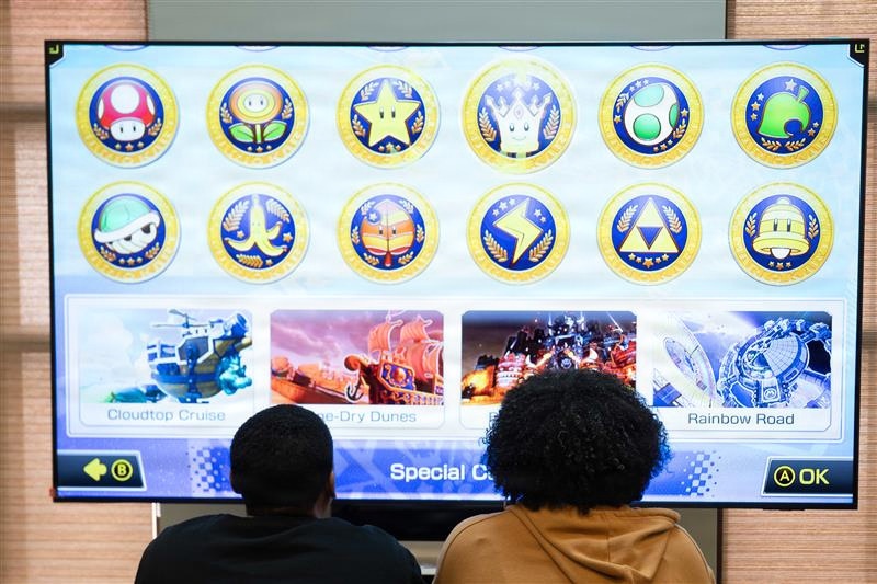 1SIG BDE Signal Month: 1st Signal Brigade Soldiers compete in Video Game Tournament.