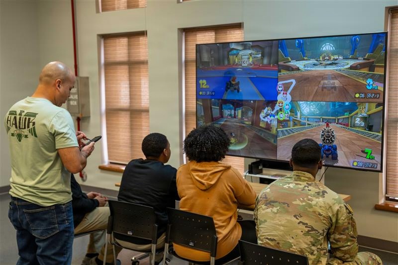 1SIG BDE Signal Month: 1st Signal Brigade Soldiers compete in Video Game Tournament.