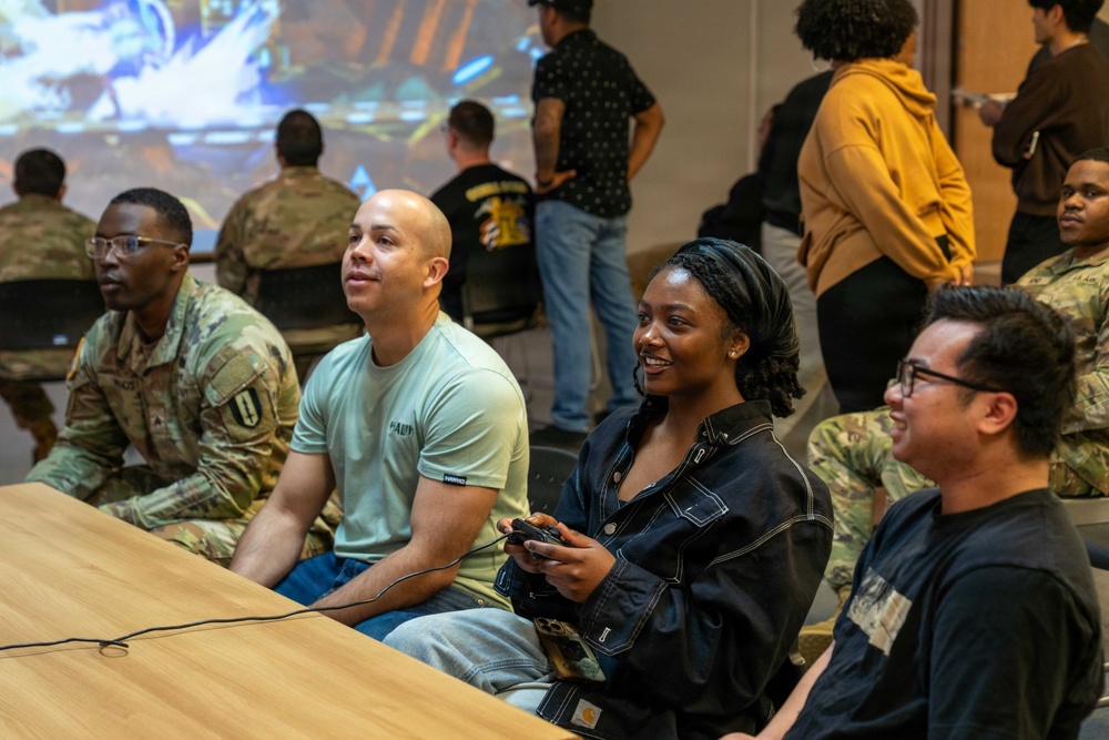 1SIG BDE Signal Month: 1st Signal Brigade Soldiers compete in Video Game Tournament.