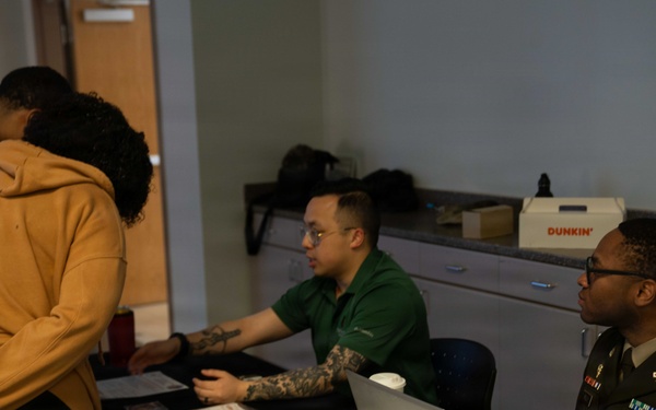 1SIG BDE Signal Month: 1st Signal Brigade Soldiers compete in Video Game Tournament.