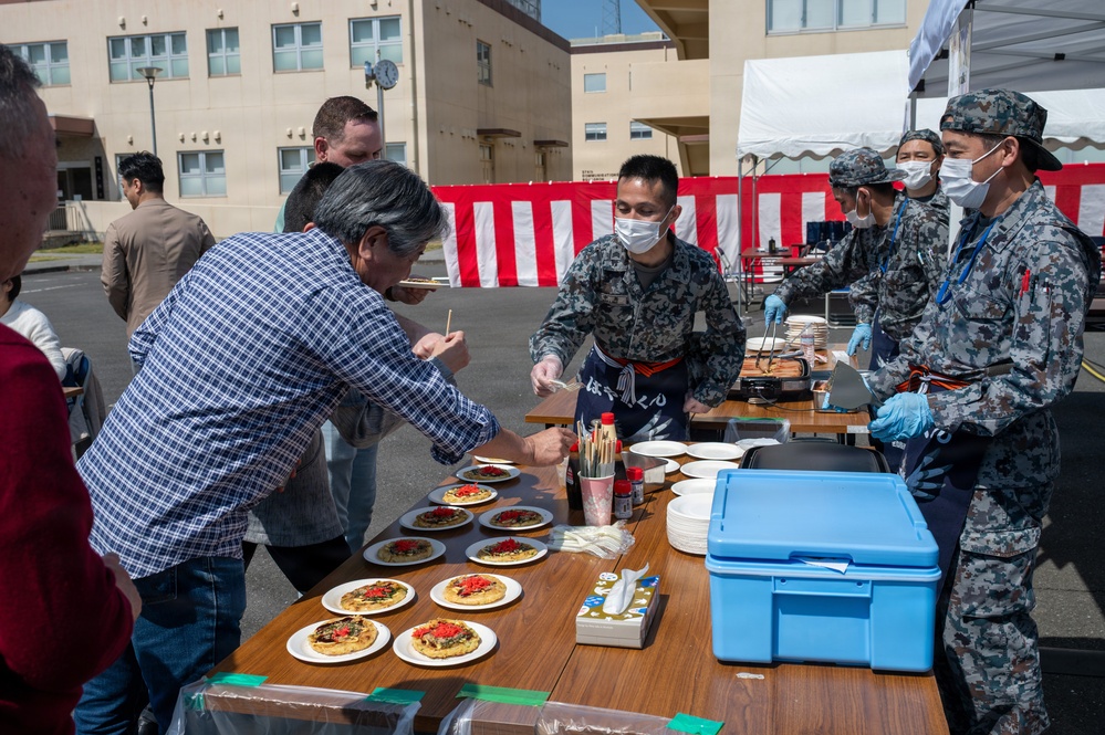 JASDF OSW host annual Friendship Hanami