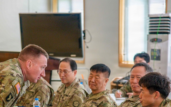 During the KSC Senior Leader Engagement, Col. R. Scott Carpenter, commander of U.S. Army Materiel Support Command – Korea, visited to thank personnel and hold a Q&amp;A session with battalion leaders on operational concerns.