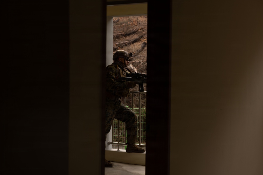 KMEP 26.1 | U.S. Marines with 12th LCT and ROK Marines Exchange Urban Operations Tactics