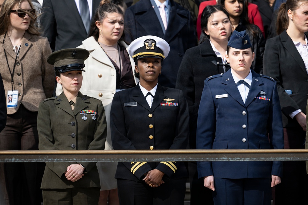 Students From the United States Senate Youth Program Visit Arlington National Cemetery