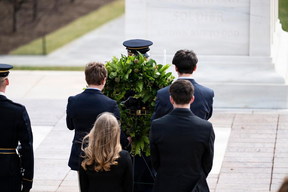 Students From the United States Senate Youth Program Visit Arlington National Cemetery