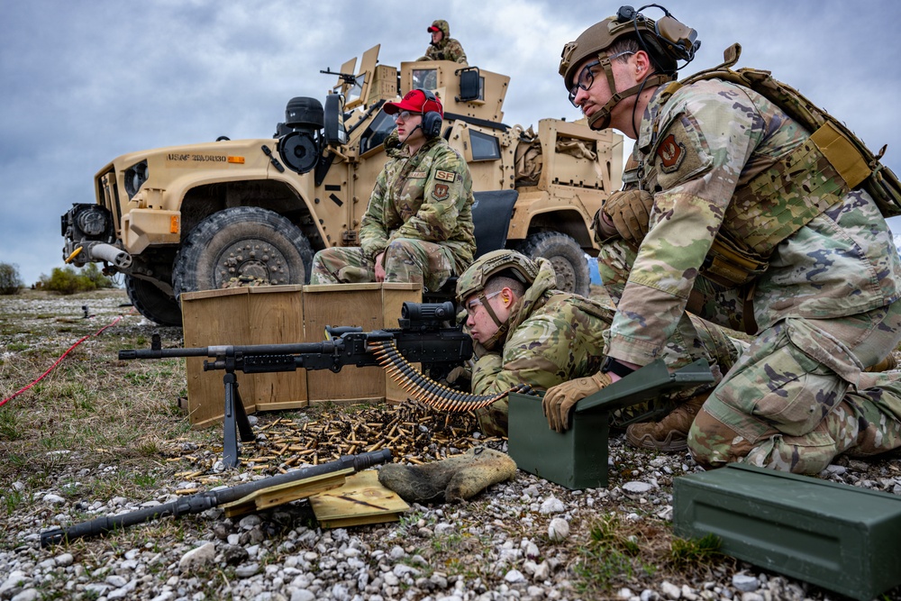 31st SFS Conducts M240B and SMASH 2000L Training