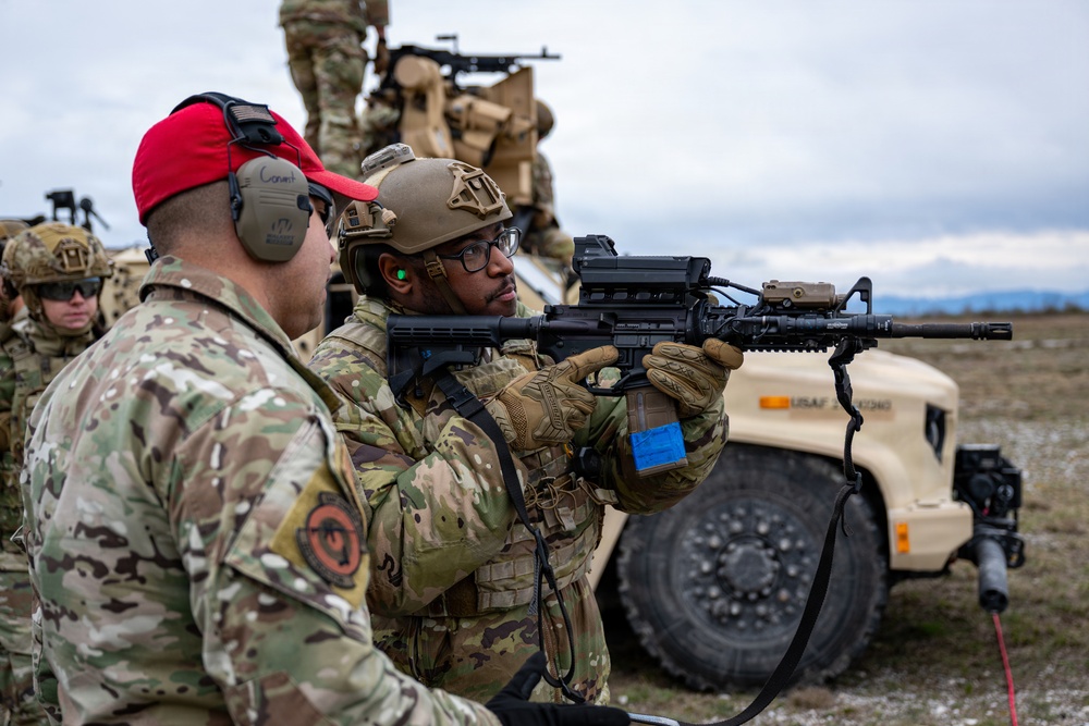 31st SFS Conducts M240B and SMASH 2000L Training