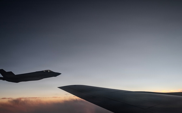 KC-135 Stratotanker refuels Fighter Aircraft during Operation Epic Fury
