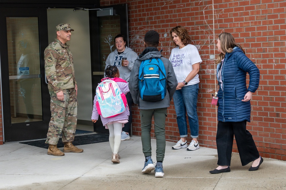 ‘Purple Up!’ for military children