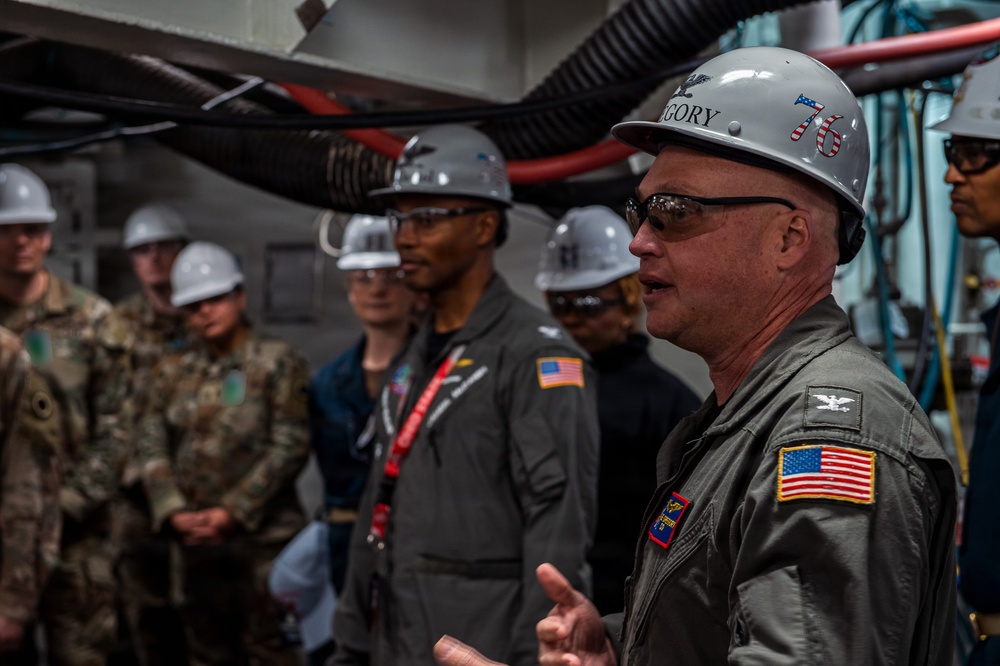 U.S. Army (I) Corps tours USS Ronald Reagan (CVN 76)