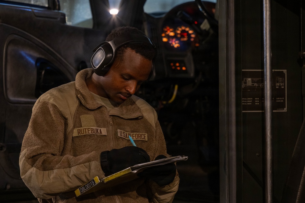 4th Fighter Wing Around-The-Clock Maintenance